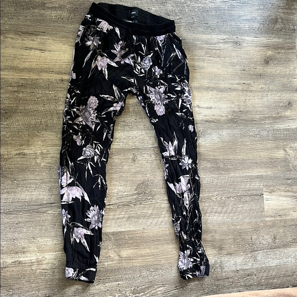 Ardenes Flower Joggers